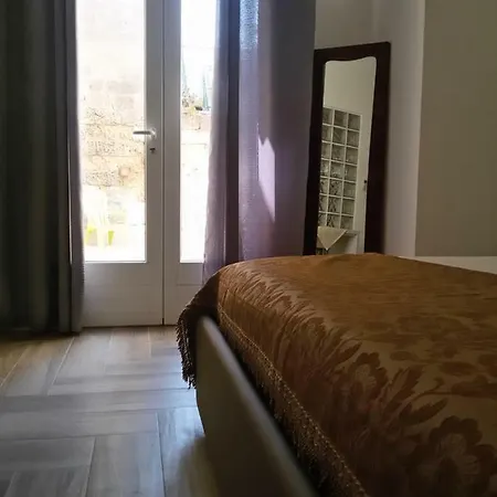 La Casecchia بيت للعطل